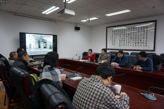 91偷拍
与圣路易斯华盛顿大学共建考古学联合实验室协议签署845.png